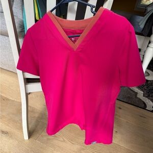 Women’s figs ultra rose orange scrub top